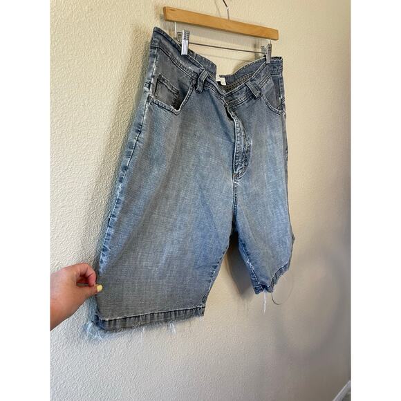 VTG Billabong Y2K Men’s Gray Distressed Cotton Bermuda Skater Shorts Size 38 - Picture 4 of 16